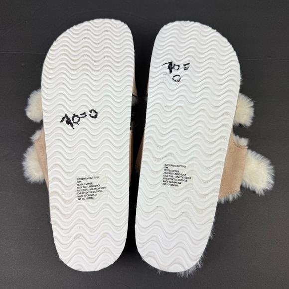 Madden Girl Butterfly Sandals 10 Faux Fur Slip On Fuzzy Shoes Womens Brand New - Picture 6 of 6